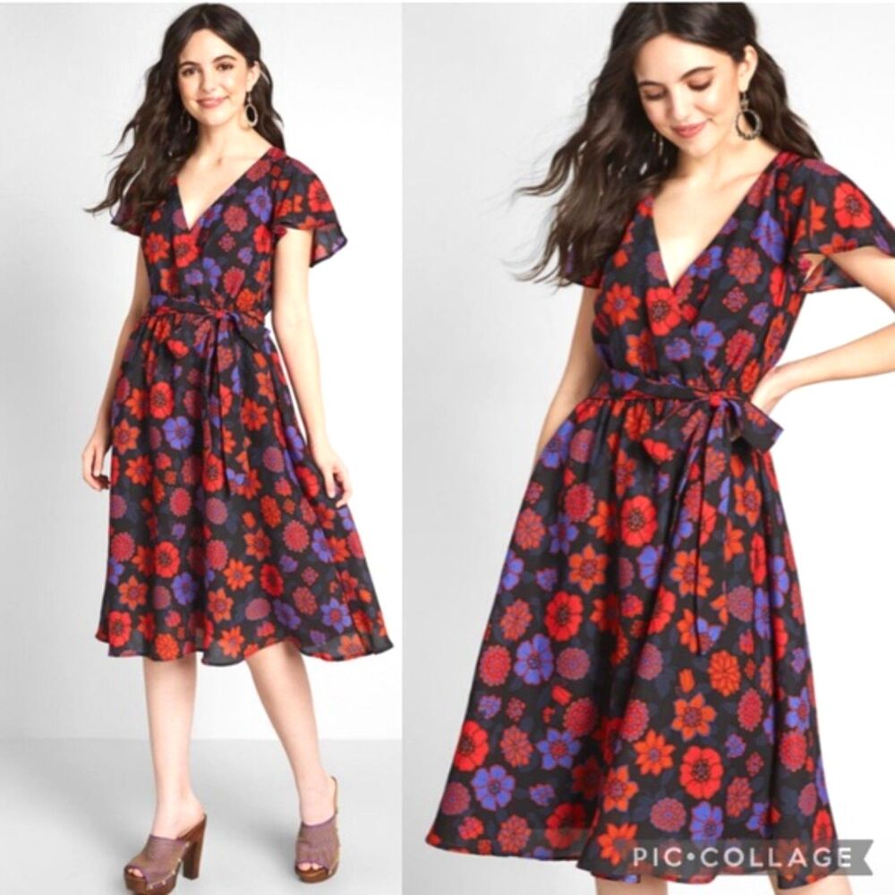 MODCLOTH Fits of Bliss Dark Floral Midi Dress Pockets Boho Cottage Fairy Large